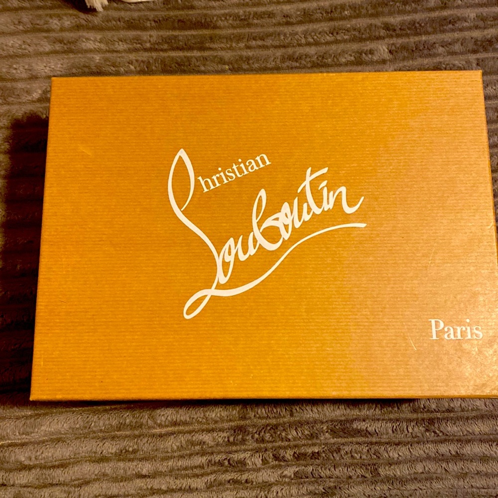 Leopard Louboutin Pumps.